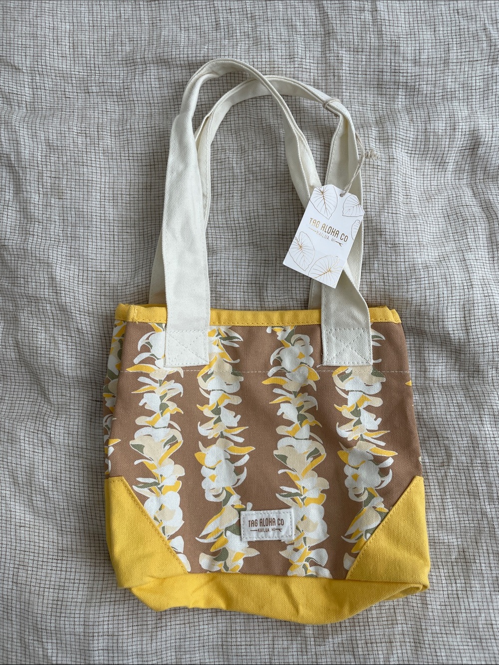 Aloha Co. x Whole Foods hawaiian floral mini tote bag - Picture 2 of 3